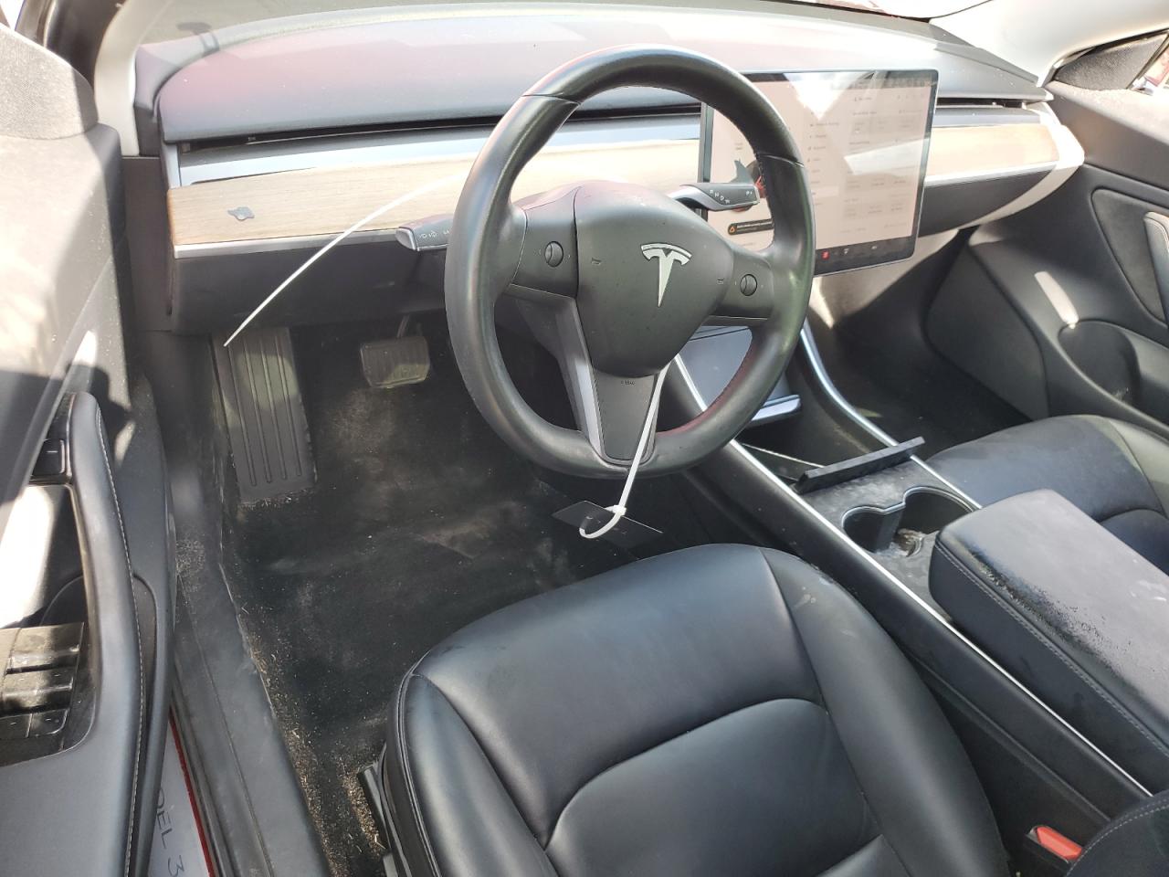 5YJ3E1EB2JF069502 2018 Tesla Model 3