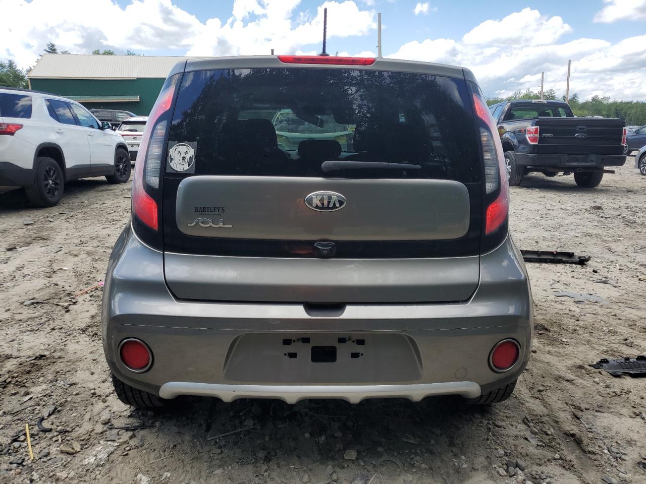 KNDJP3A58J7508592 2018 Kia Soul +