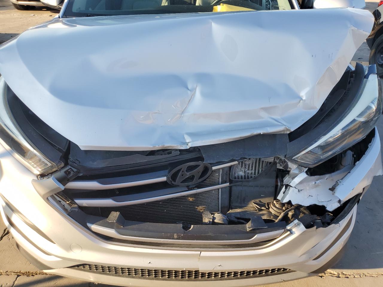 KM8J33A2XHU579477 2017 Hyundai Tucson Limited