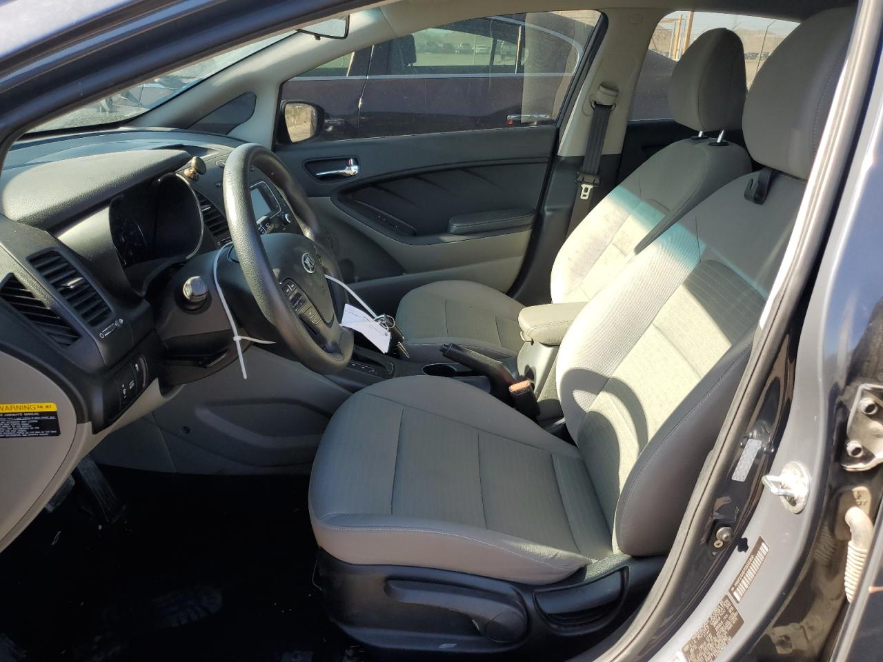 KNAFX4A67G5512803 2016 Kia Forte Lx