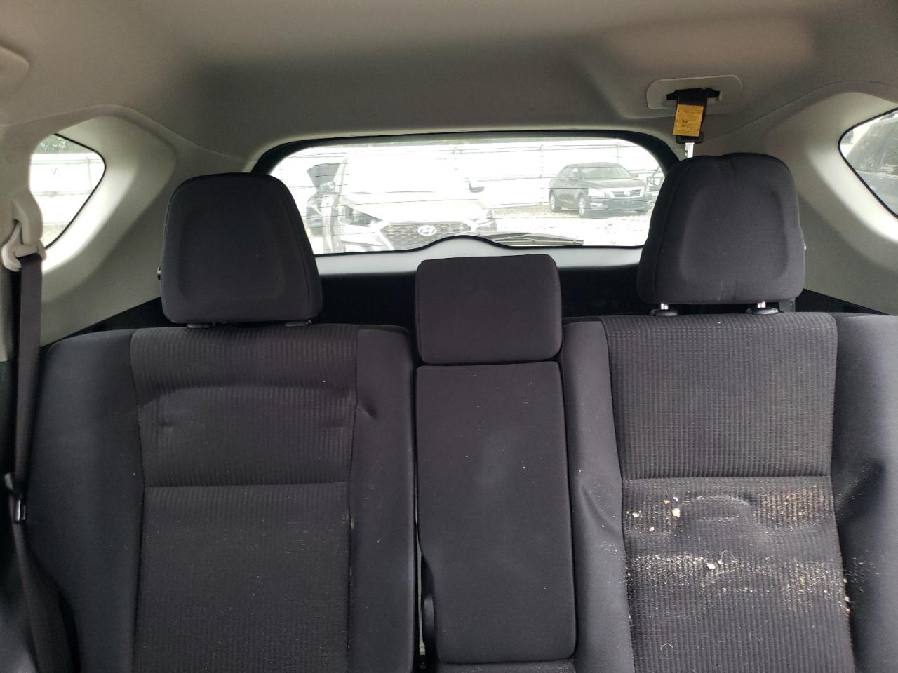 JTMBFREV7HJ708333 2017 Toyota Rav4 Le