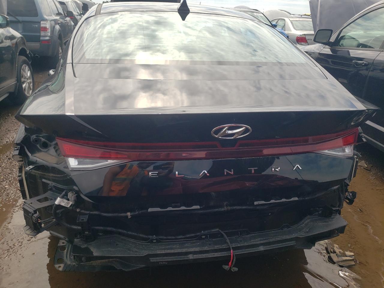 KMHLM4AG5NU344939 2022 Hyundai Elantra Sel