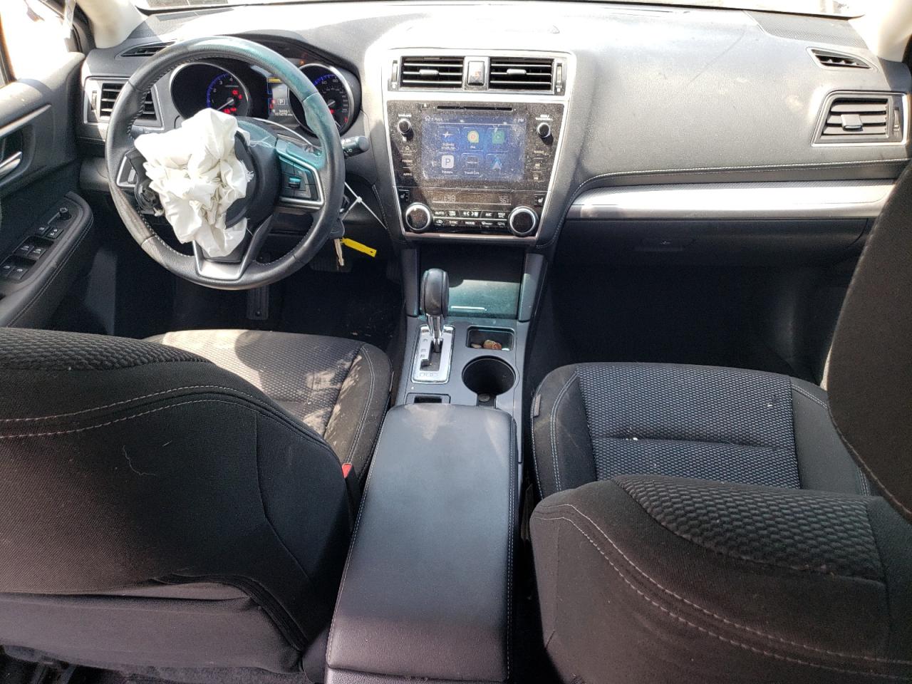 4S4BSADC1J3230946 2018 Subaru Outback 2.5I Premium