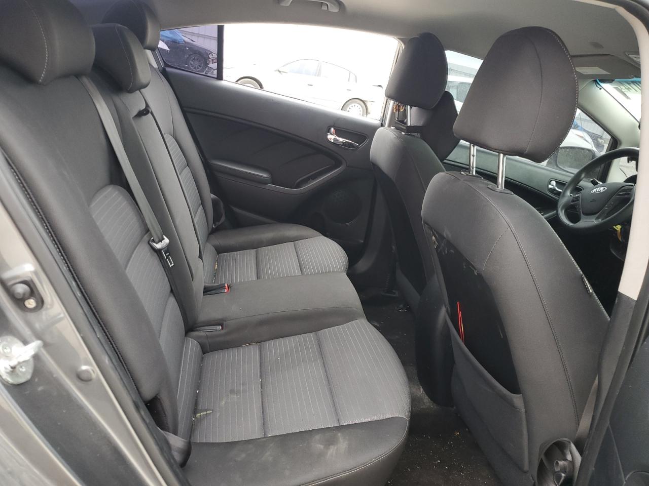 KNAFX4A69G5469923 2016 Kia Forte Lx