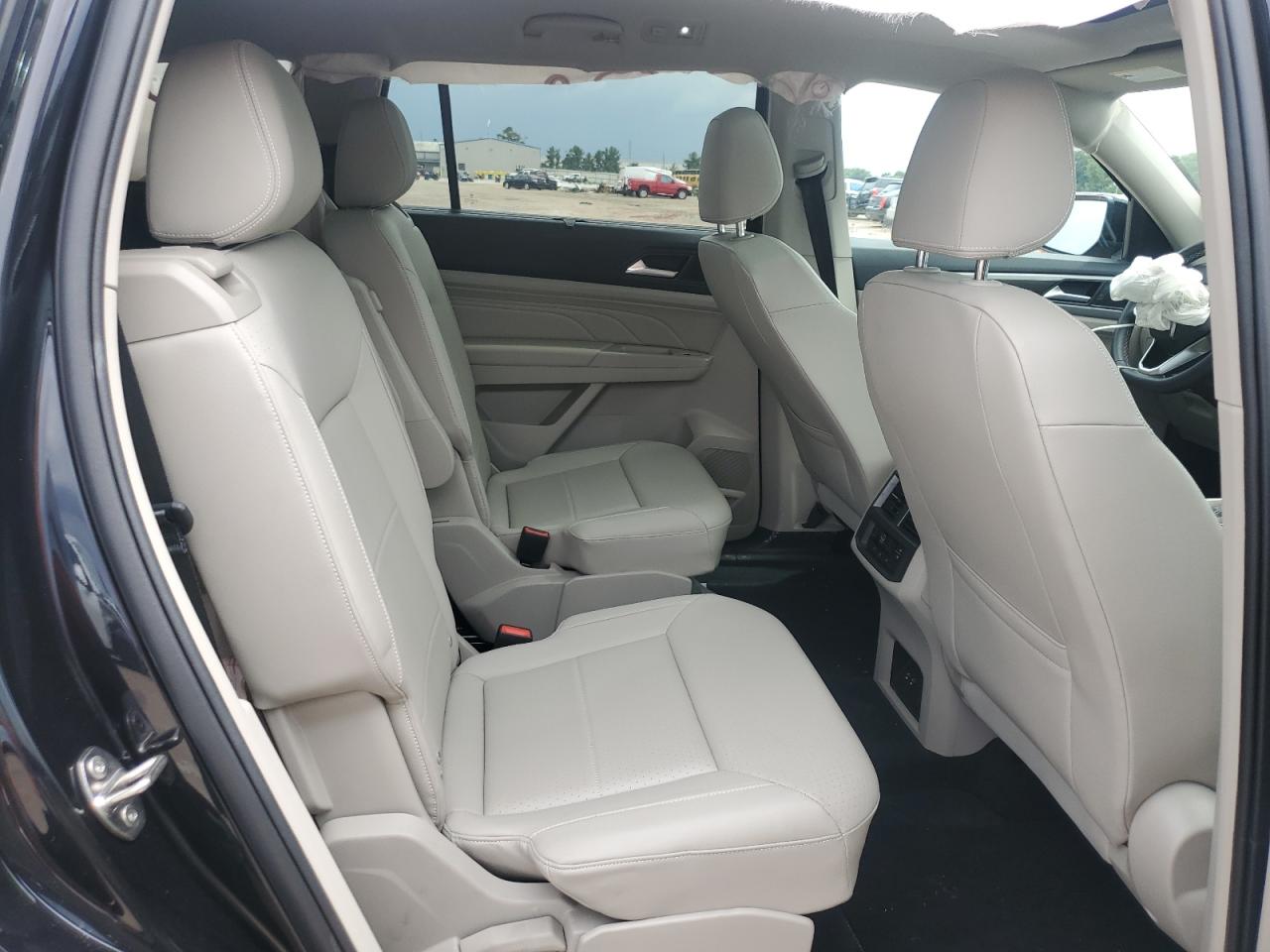 1V2JP2CA1PC543073 2023 Volkswagen Atlas Se