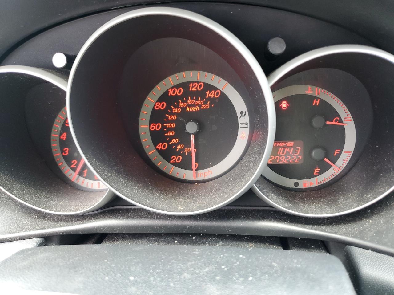 JM1BK143841110906 2004 Mazda 3 Hatchback