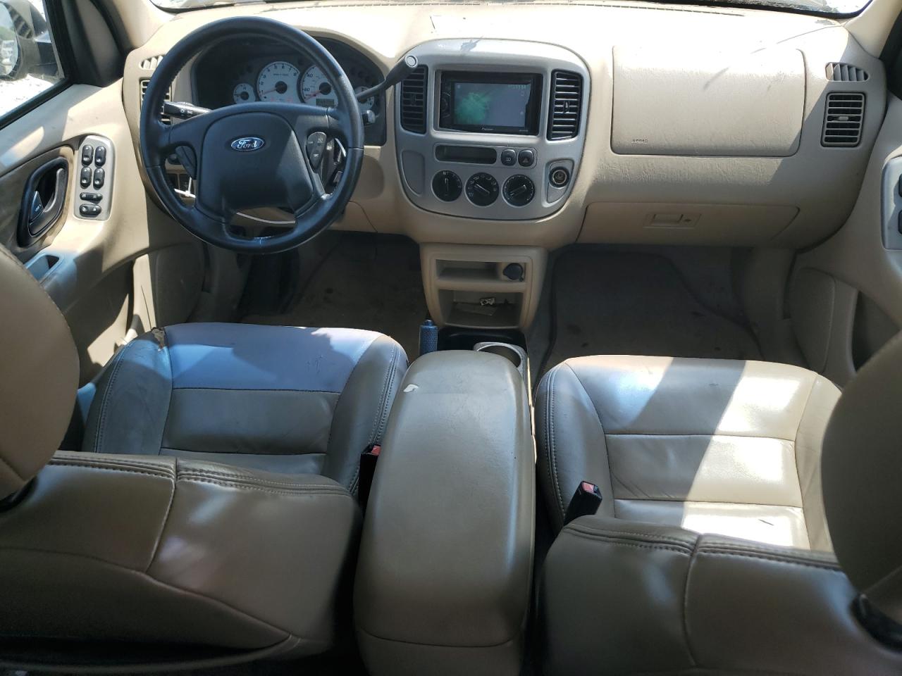 1FMCU04194KA63866 2004 Ford Escape Limited