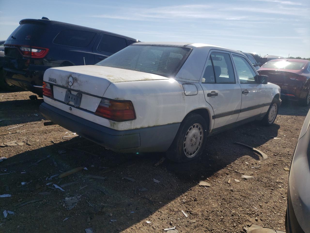 Lot #2806922803 1988 MERCEDES-BENZ 300 E