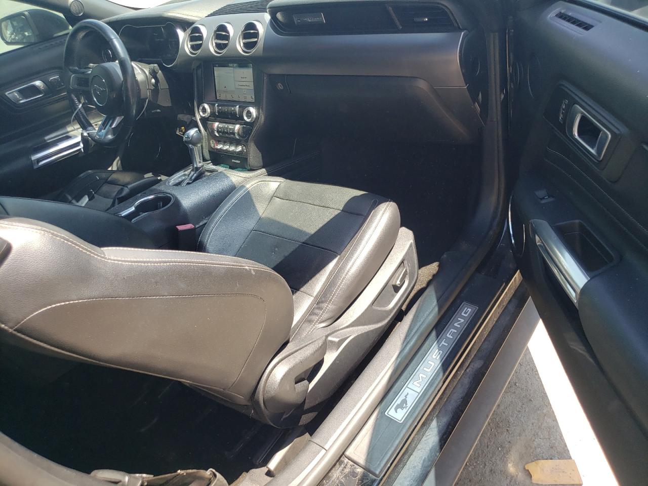 1FA6P8THXJ5137463 2018 Ford Mustang