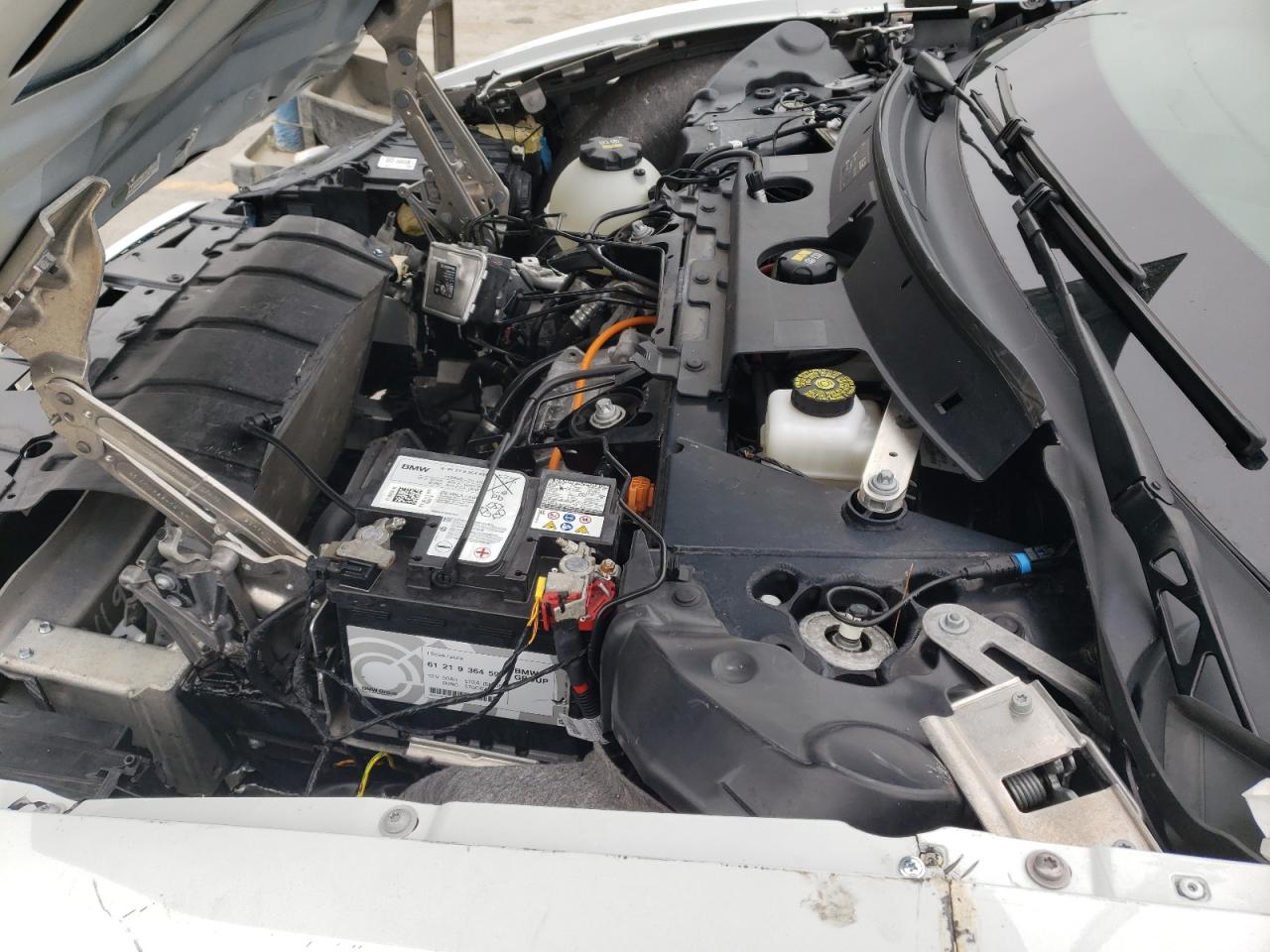 WBY2Z2C55EVX64162 2014 BMW I8