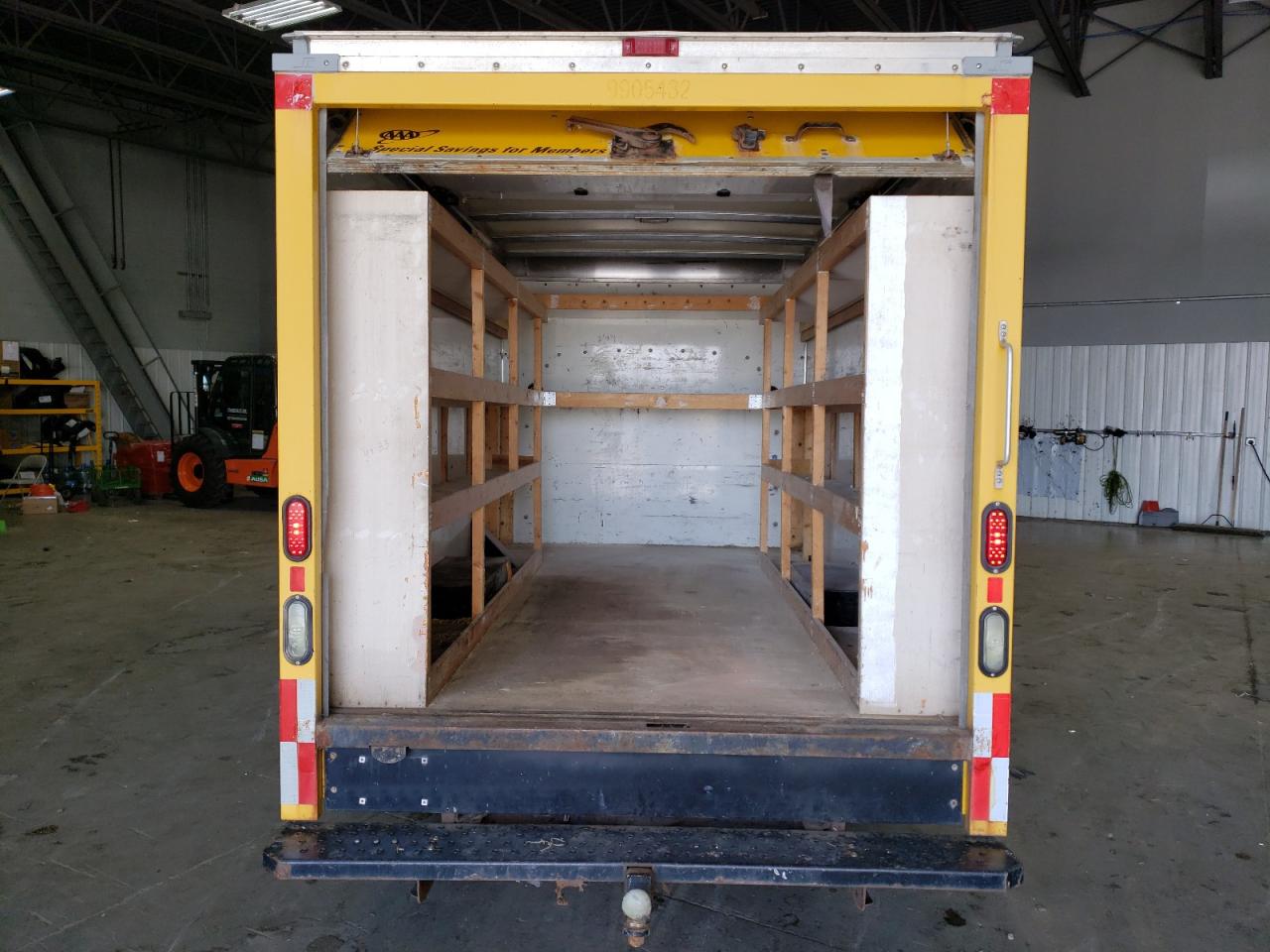 1GDY72CA3B1900740 2011 GMC Savana Cutaway G3500