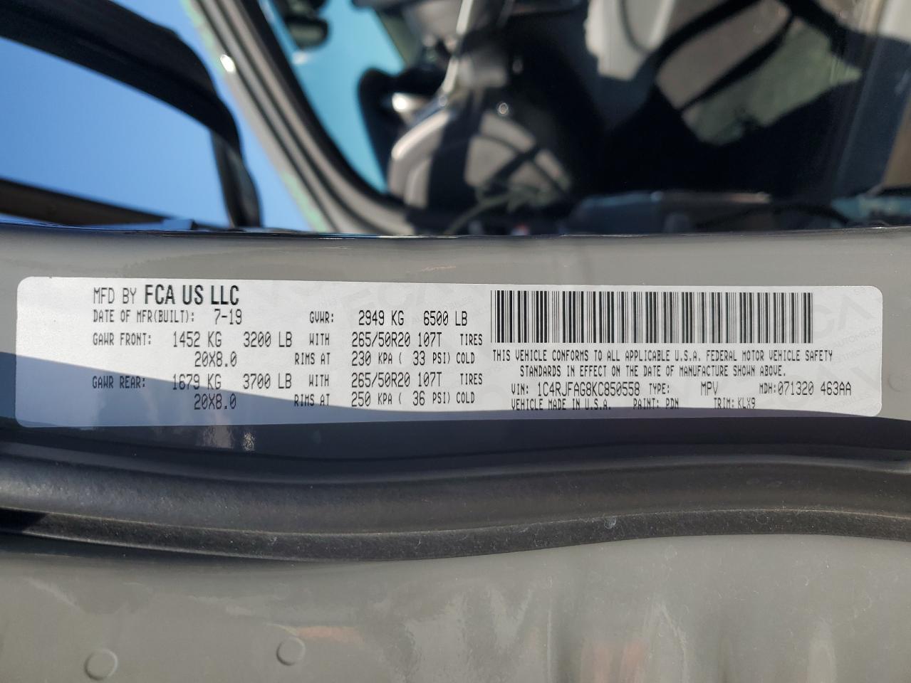 1C4RJFAG8KC850558 2019 Jeep Grand Cherokee Laredo