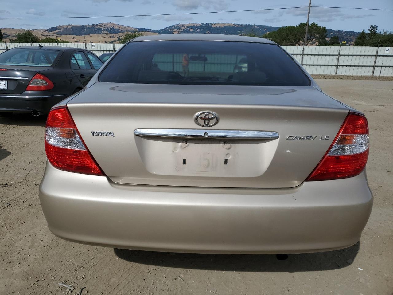 4T1BE32K54U812446 2004 Toyota Camry Le