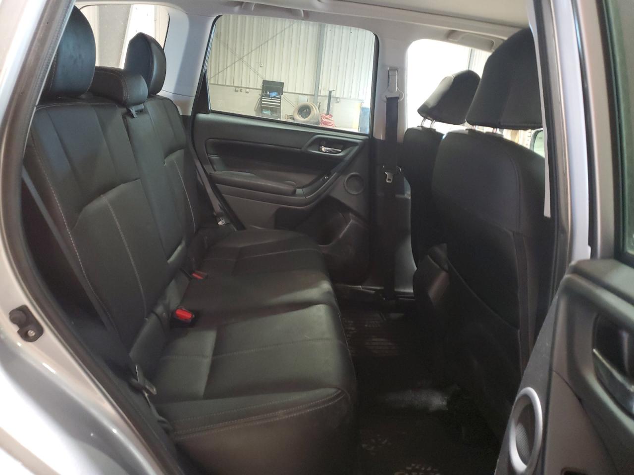 JF2SJGWC0JH431698 2018 Subaru Forester 2.0Xt Touring