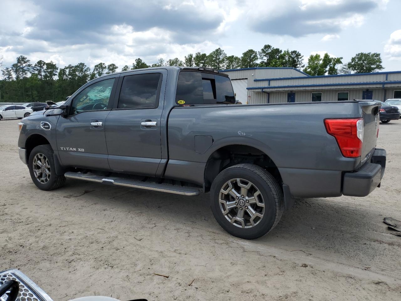 1N6BA1F28HN524447 2017 Nissan Titan Xd Sl