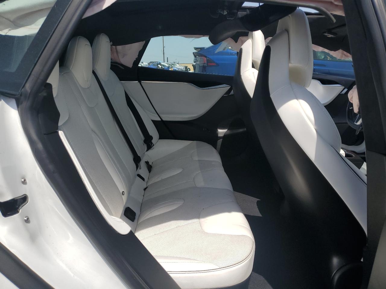 5YJSA1E2XHF186875 2017 Tesla Model S