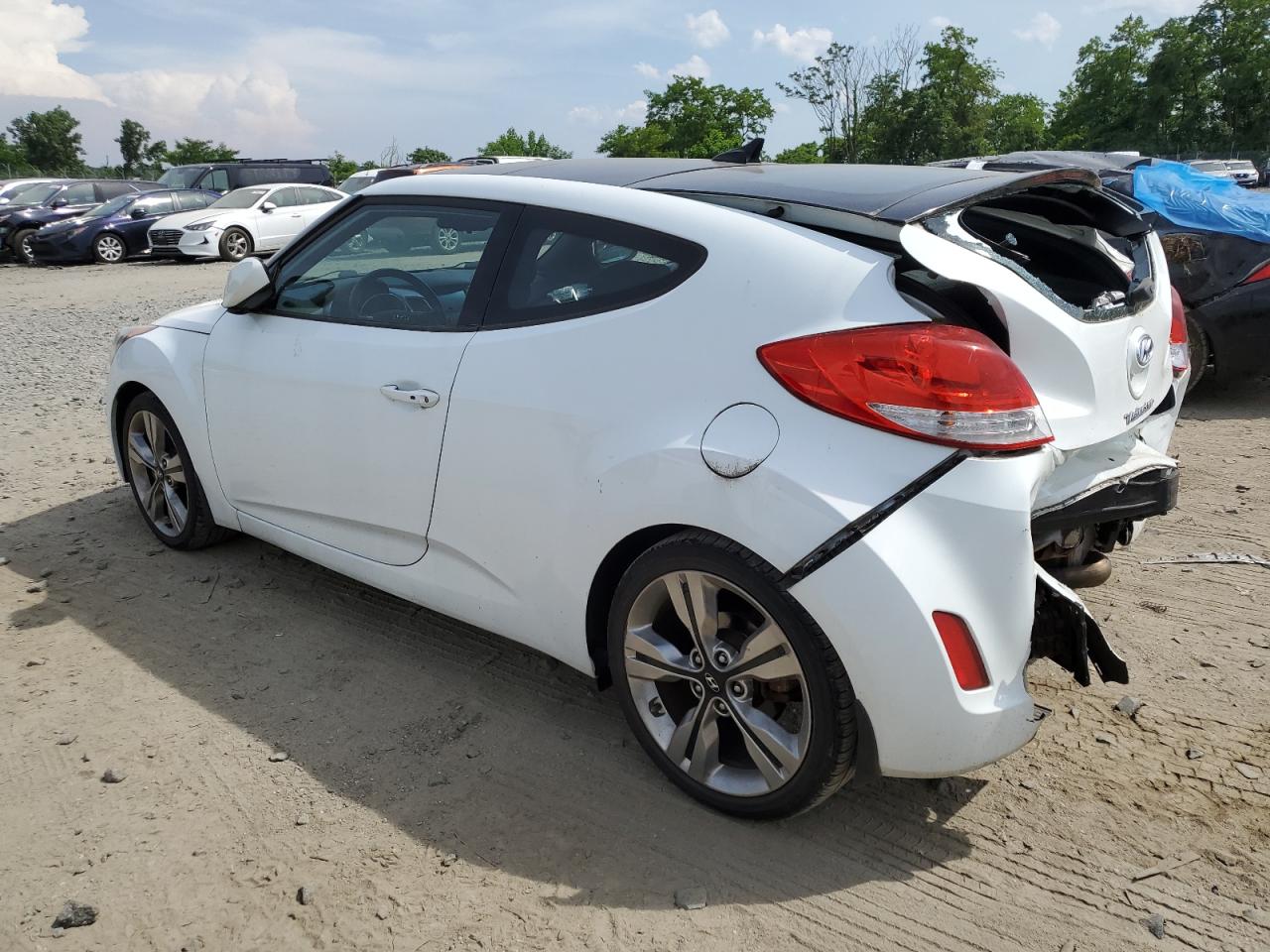 KMHTC6AD5GU250972 2016 Hyundai Veloster