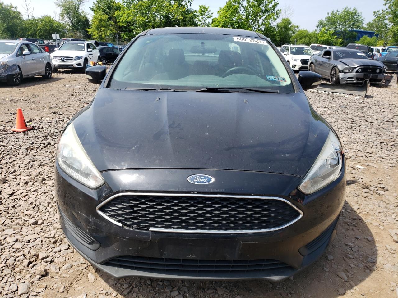 2017 Ford Focus Se vin: 1FADP3F24HL227294