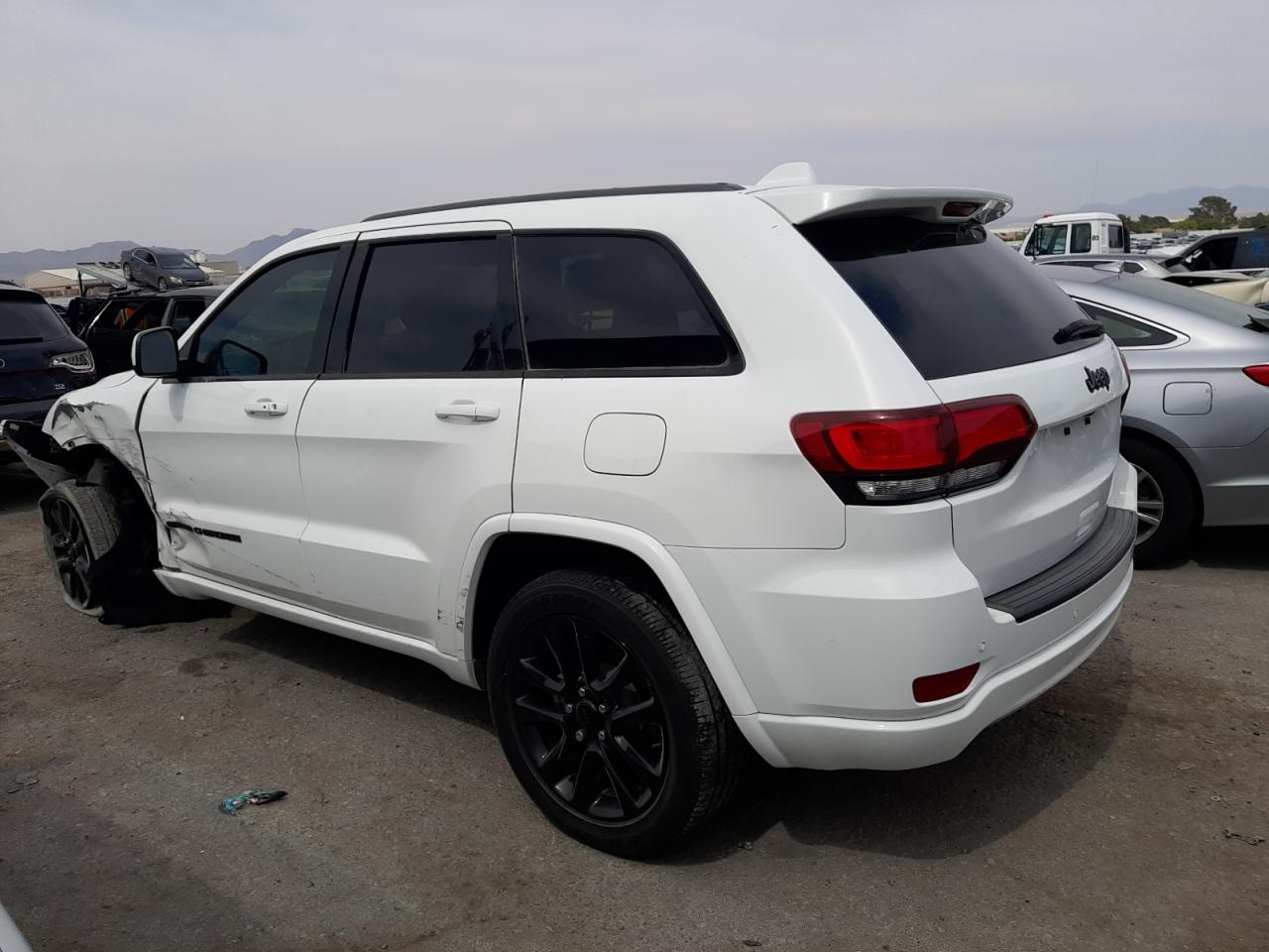 2019 Jeep Grand Cherokee Laredo vin: 1C4RJEAG1KC615011