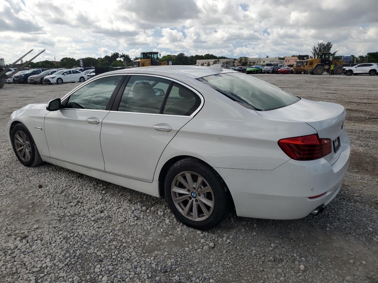 2016 BMW 528 I vin: WBA5A5C57GD525953