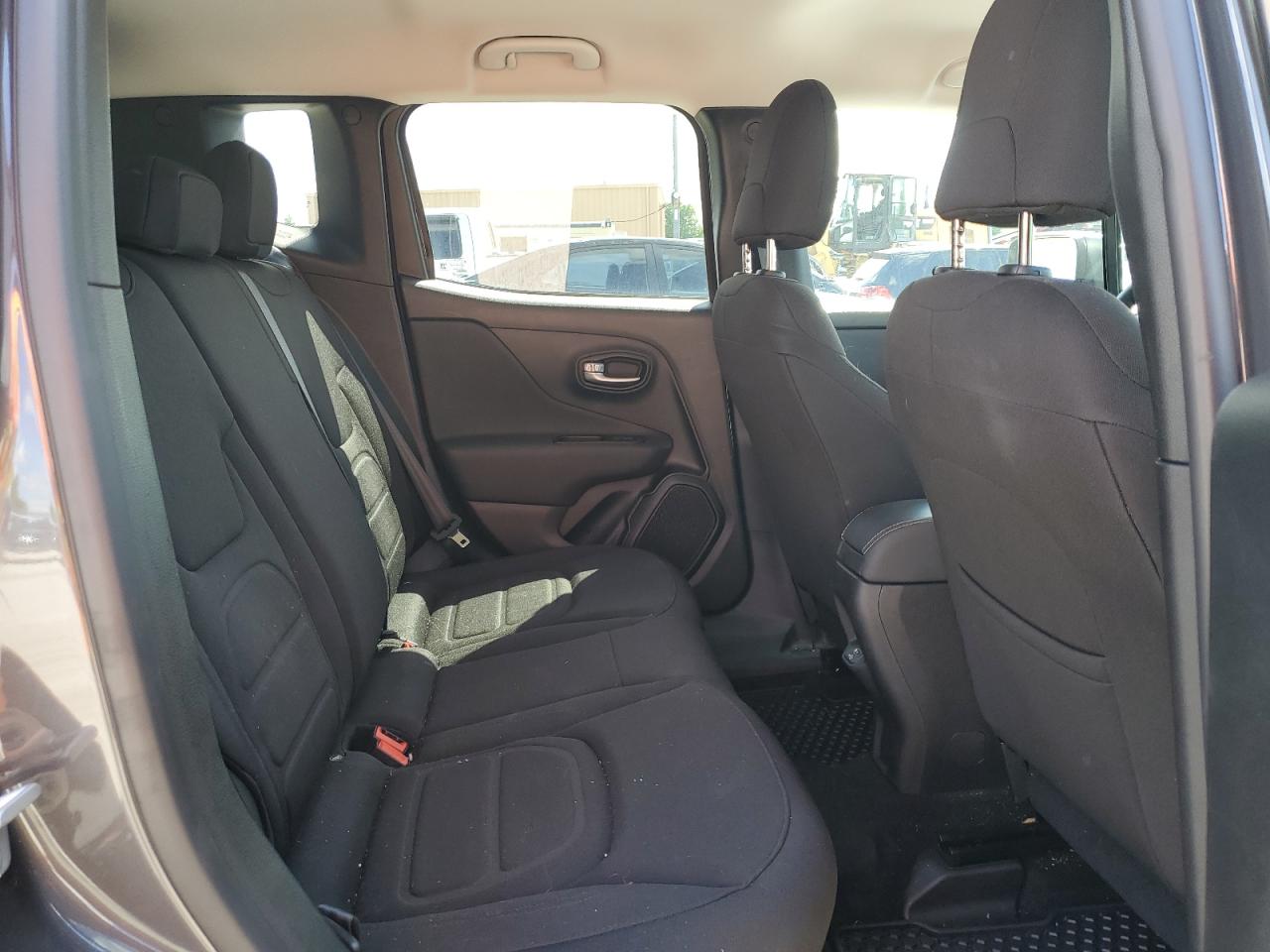 ZACNJDB1XNPN48876 2022 Jeep Renegade Latitude