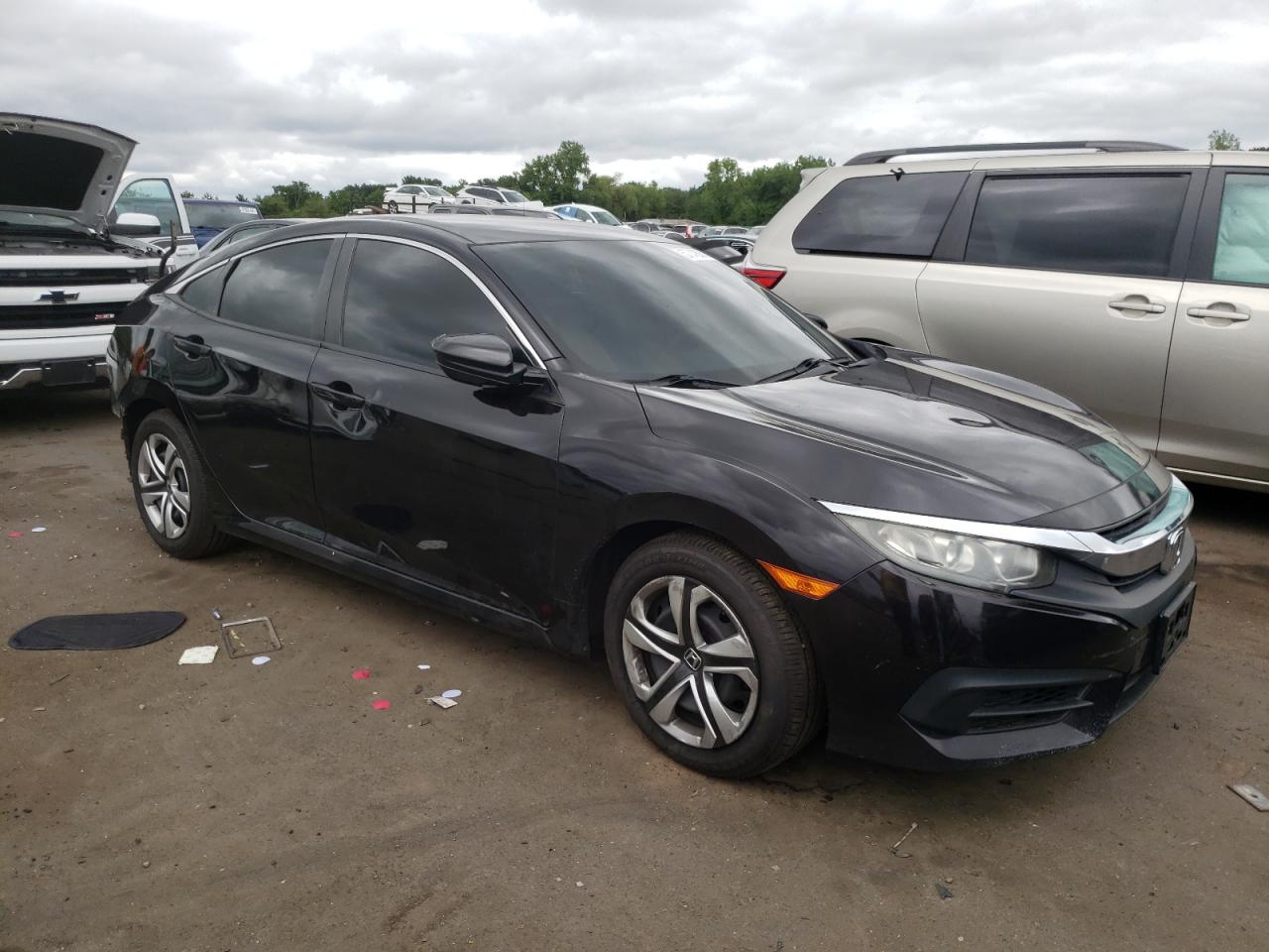 2HGFC2F52GH515573 2016 Honda Civic Lx