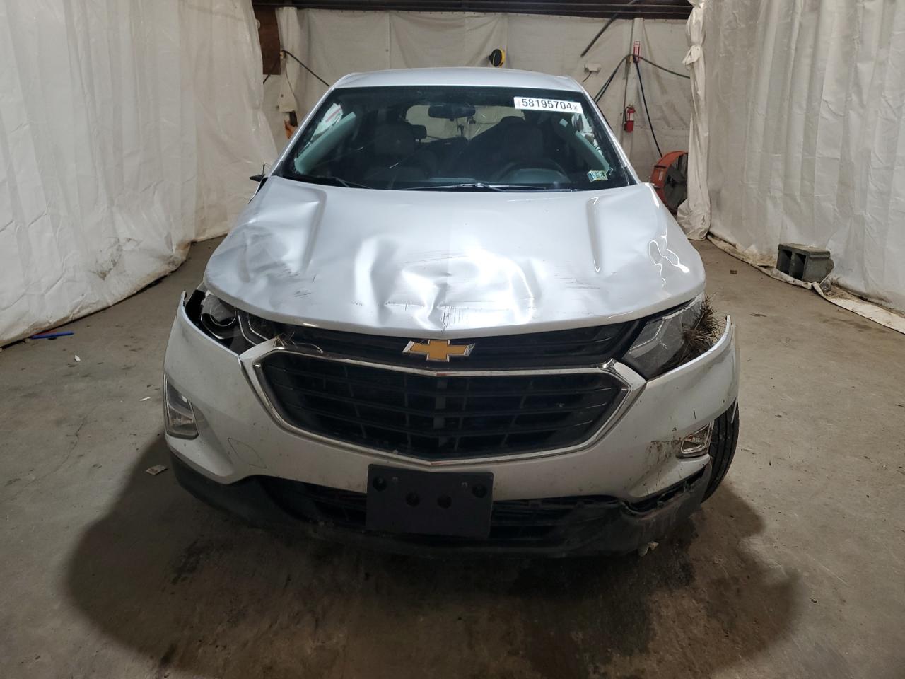 2GNAXREV8J6125952 CHEVROLET EQUINOX 2018