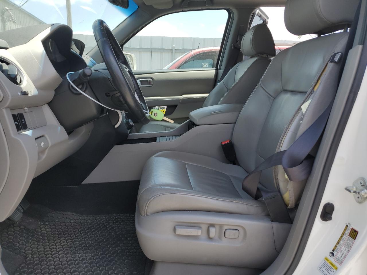 5FNYF4H96BB036081 2011 Honda Pilot Touring