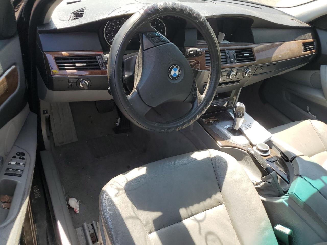 WBANV13578CZ53025 2008 BMW 528 Xi