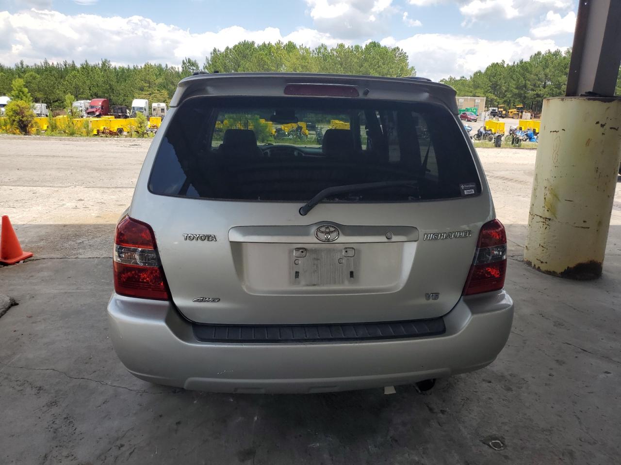 JTEEP21A150117545 2005 Toyota Highlander Limited