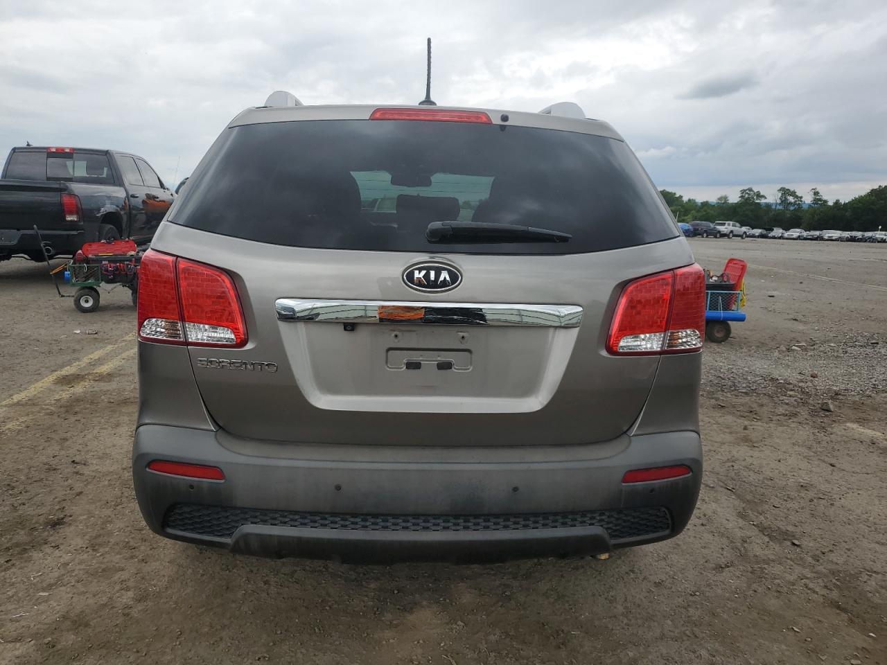5XYKT4A62DG354841 2013 Kia Sorento Lx
