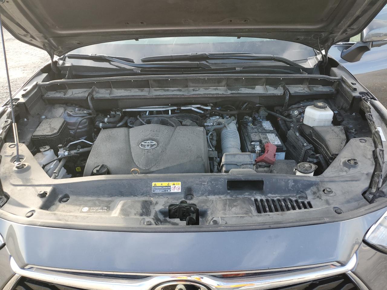 5TDFZRAH3NS098924 2022 Toyota Highlander Platinum