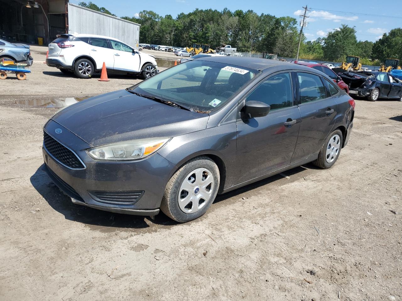 2015 Ford Focus S vin: 1FADP3E25FL374917