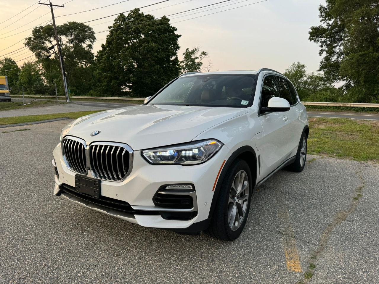 2021 BMW X5 xDrive45E vin: 5UXTA6C03M9D32736