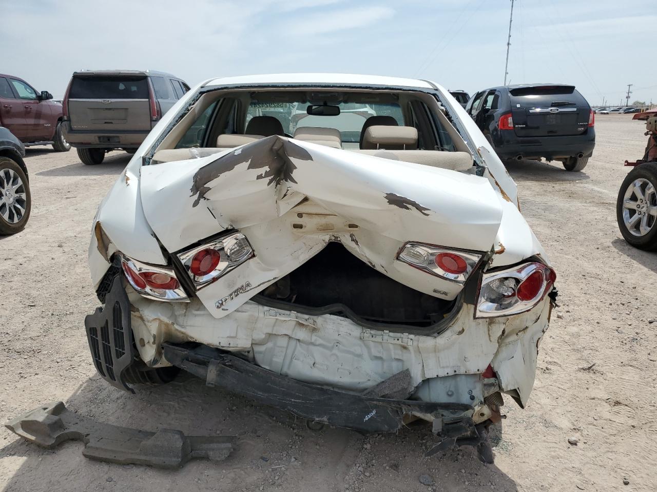 KNAGE123X85255411 2008 Kia Optima Lx