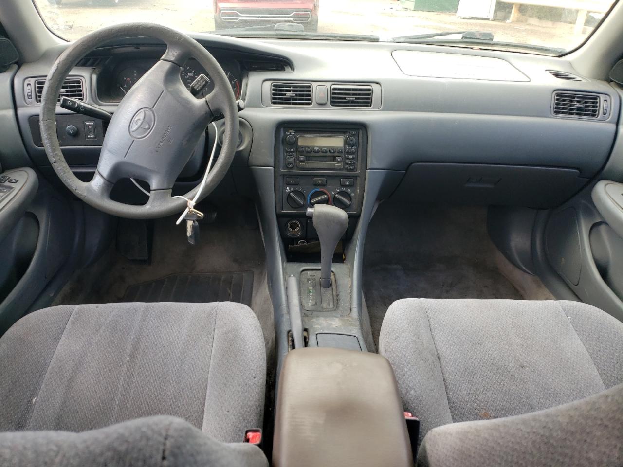 JT2BF28K8Y0236070 2000 Toyota Camry Le