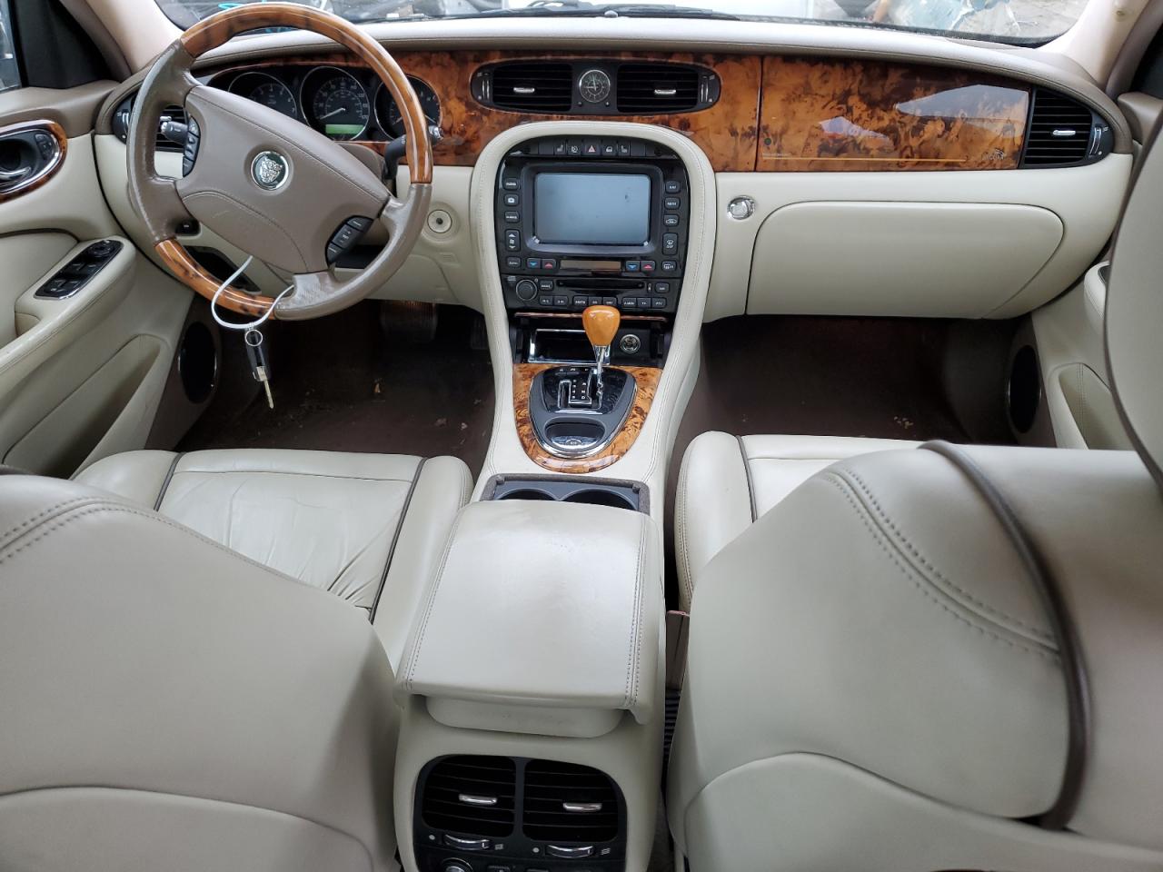 SAJWA82B66SH08047 2006 Jaguar Vandenplas