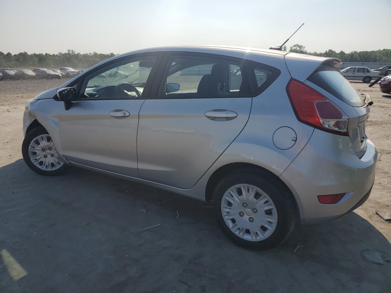 3FADP4TJ8GM171570 2016 Ford Fiesta S