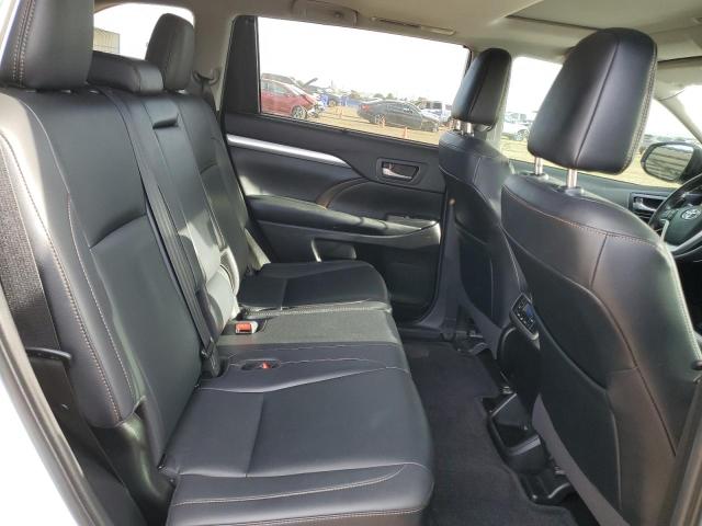 2019 Toyota Highlander - Image 11