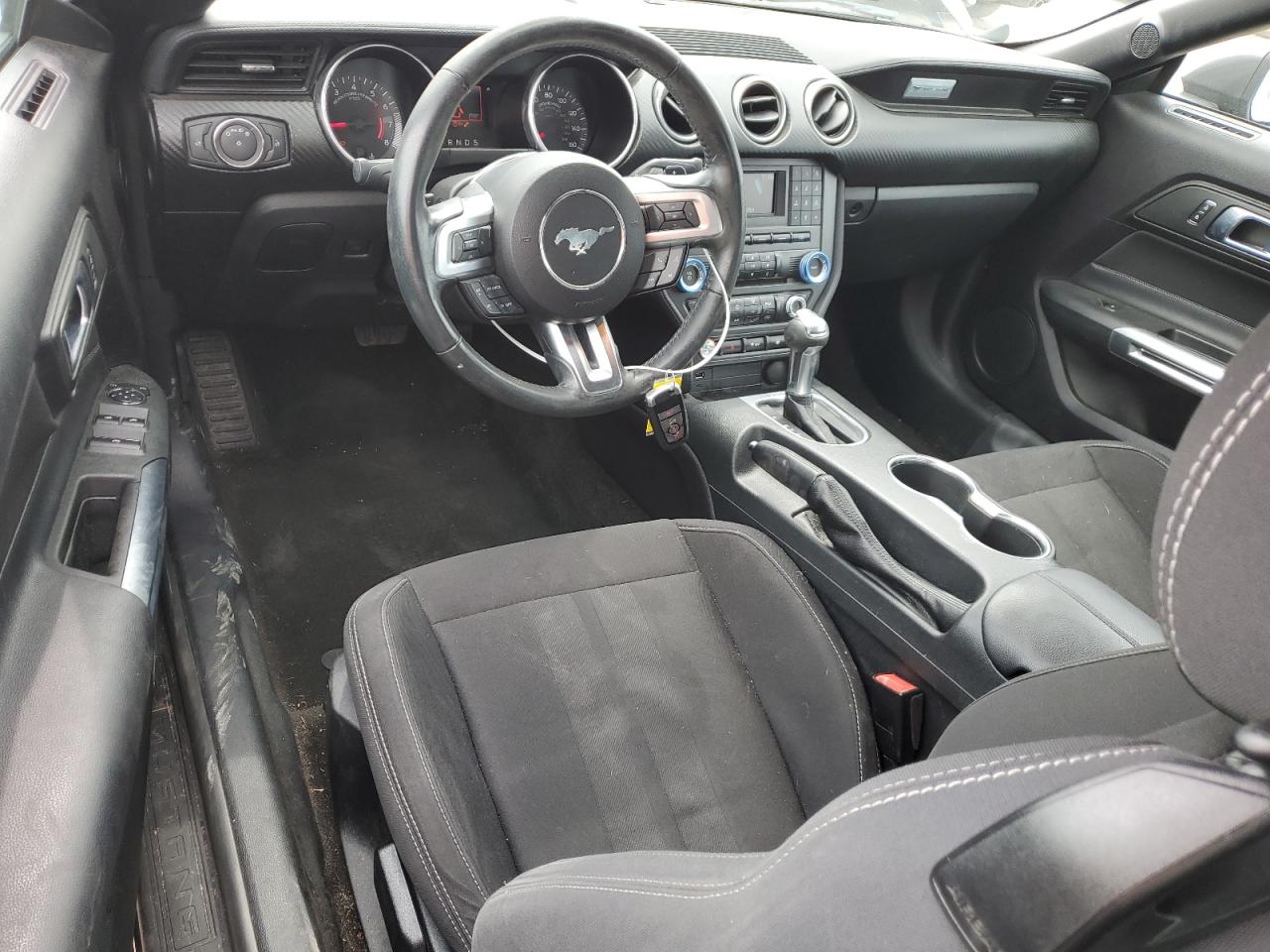 1FATP8UH0J5165029 2018 Ford Mustang