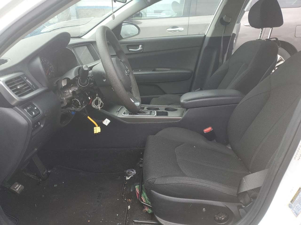 5XXGT4L31LG437575 2020 Kia Optima Lx