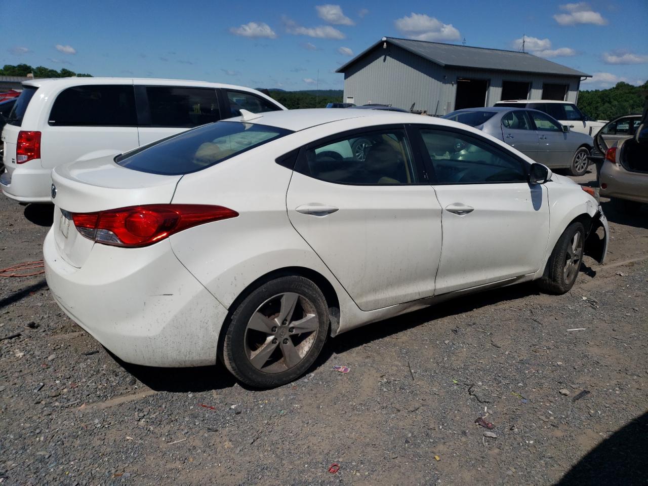 2013 Hyundai Elantra Gls vin: 5NPDH4AE7DH407737