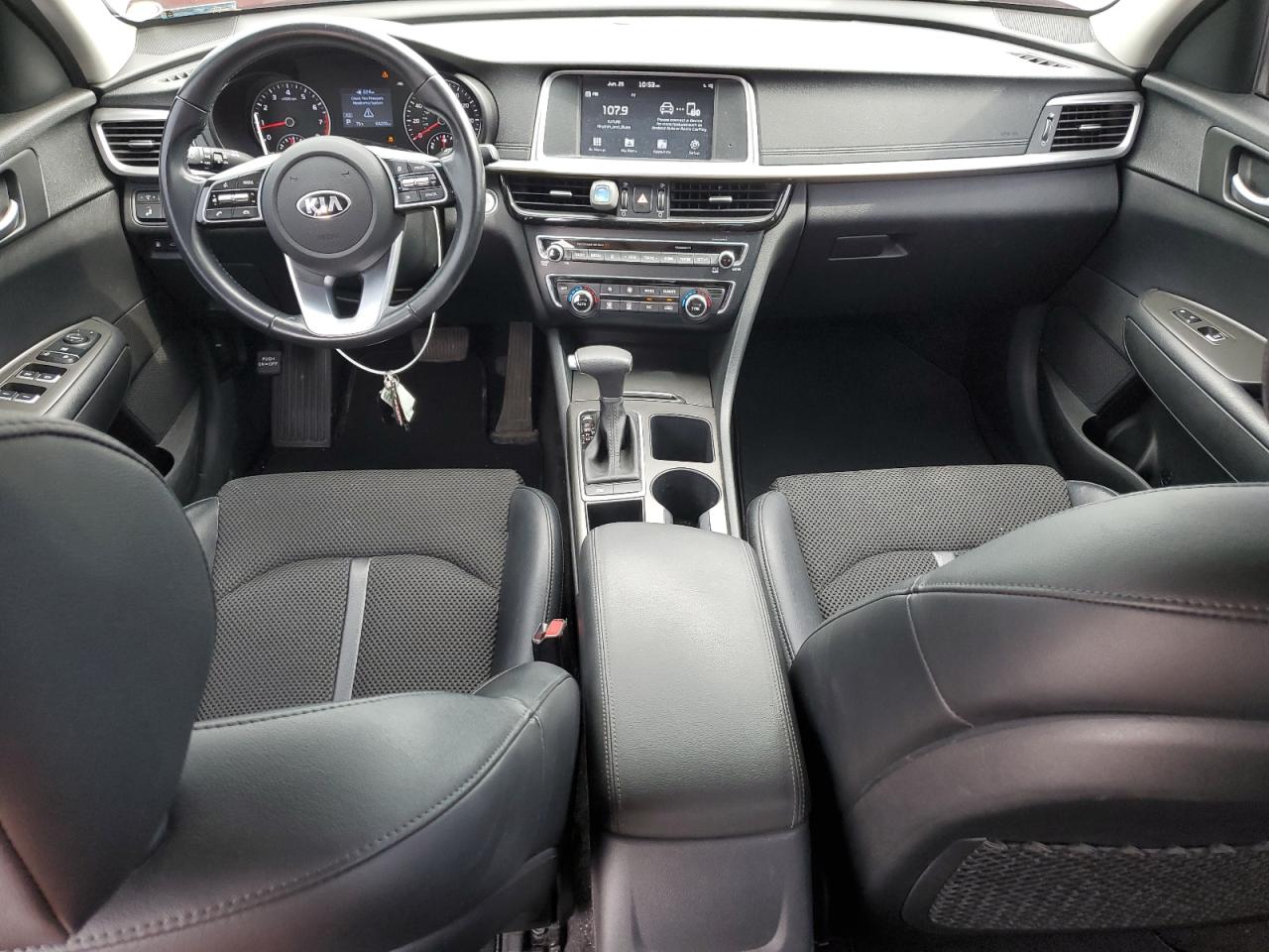 5XXGT4L38KG301877 2019 Kia Optima Lx
