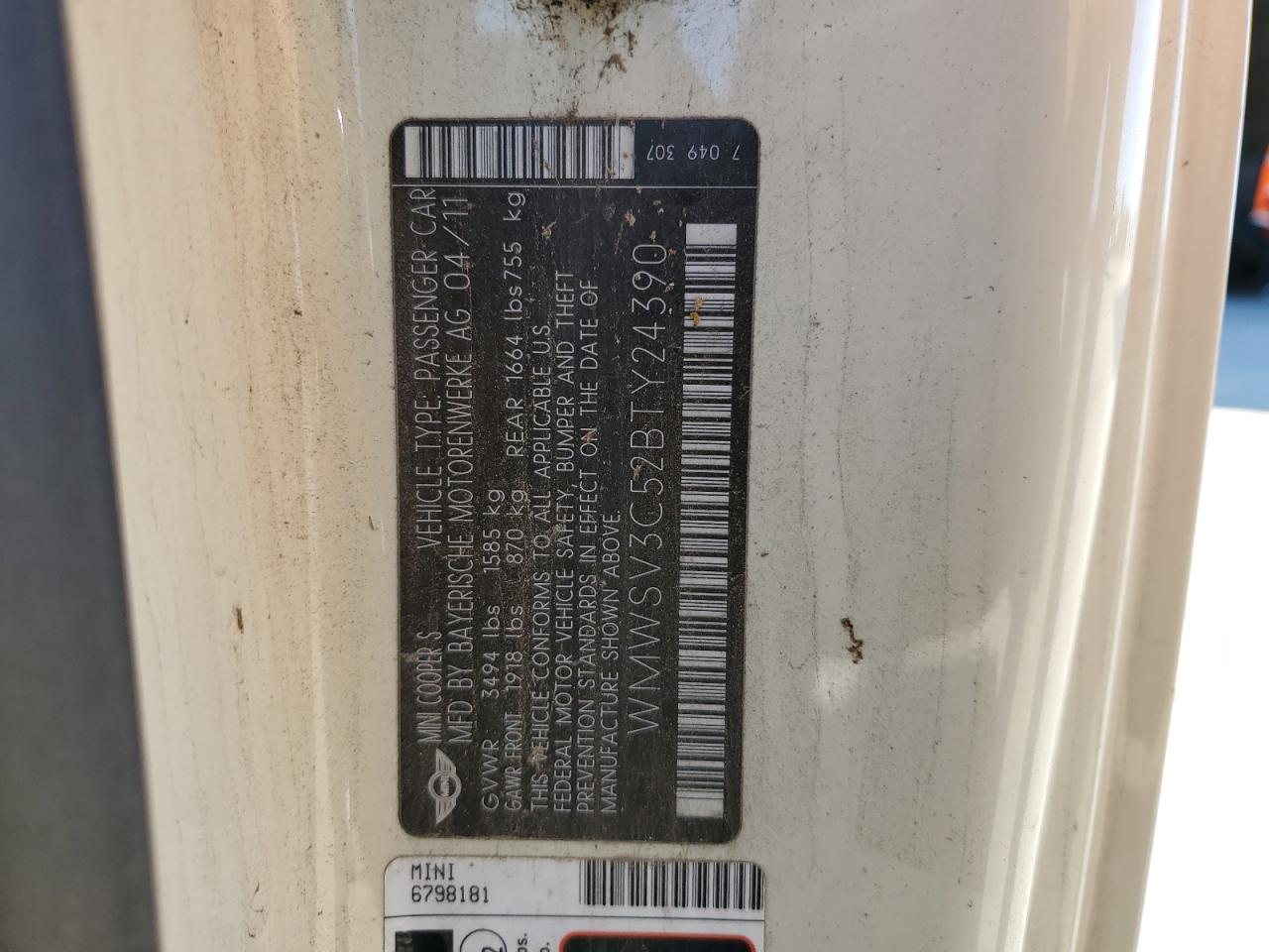WMWSV3C52BTY24390 2011 Mini Cooper S