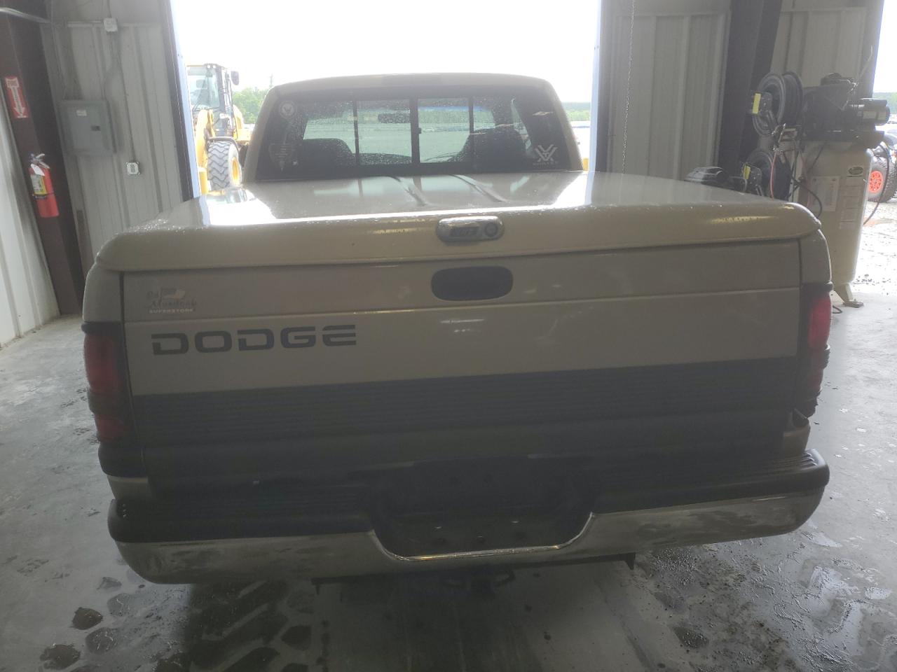 1B7HC13Y6WJ213328 1998 Dodge Ram 1500