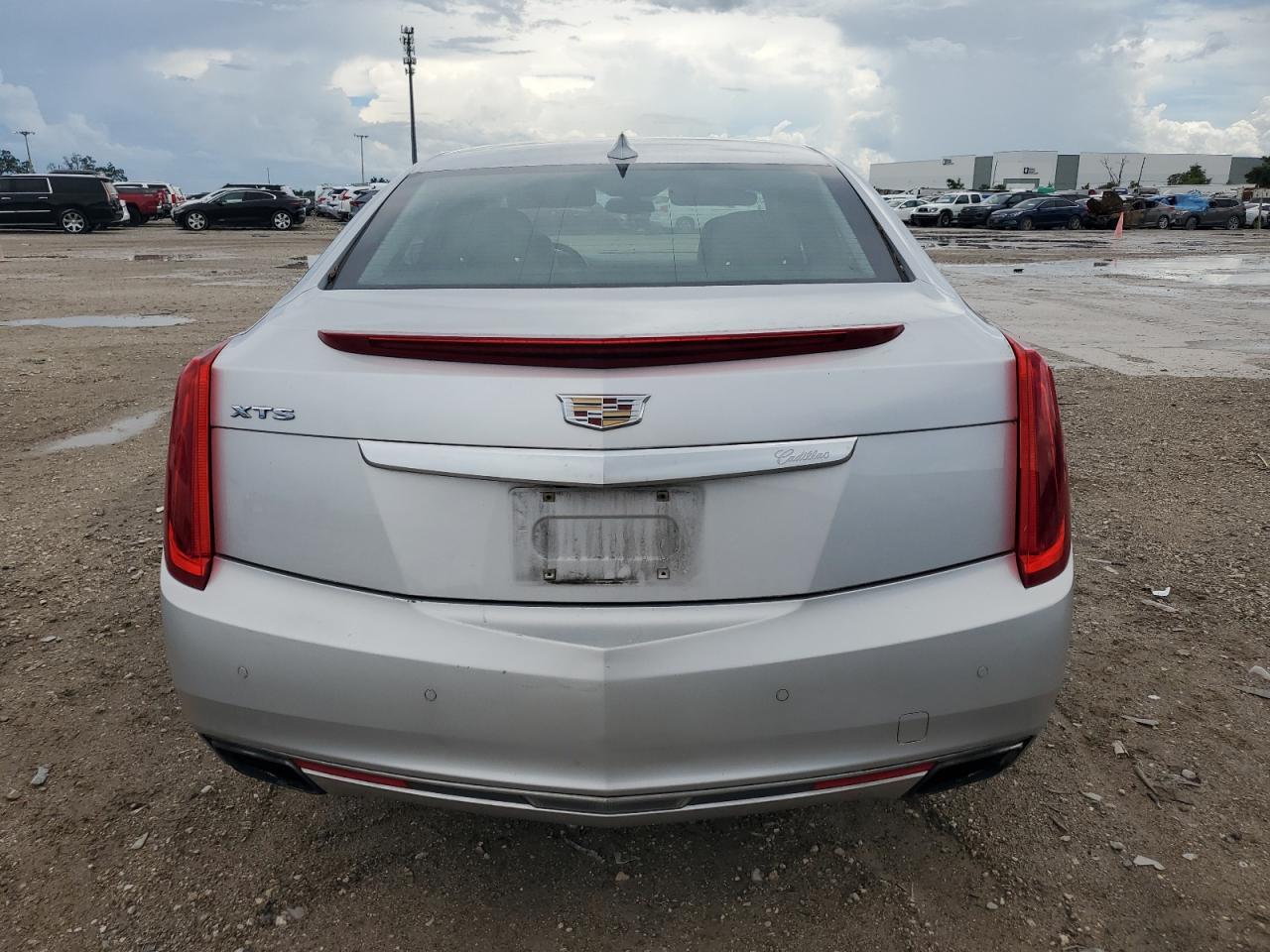 2G61M5S3XH9139876 2017 Cadillac Xts Luxury