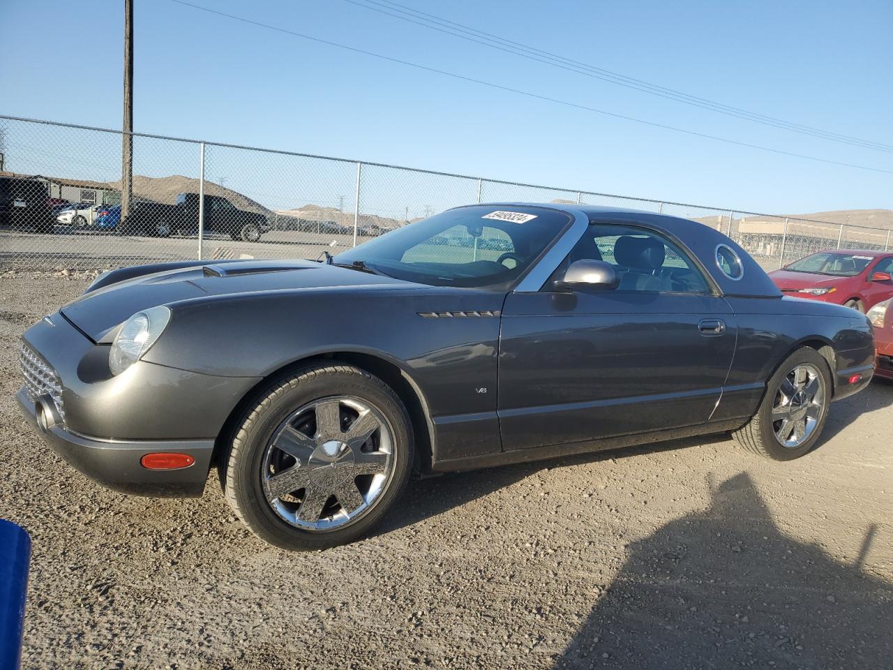 1FAHP60A33Y112863 2003 Ford Thunderbird