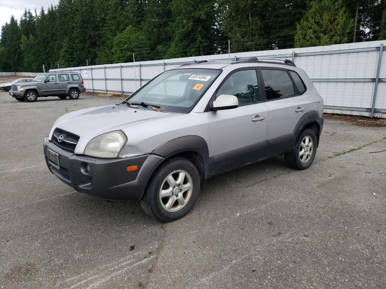 KM8JN72D95U054228 2005 Hyundai Tucson Gls