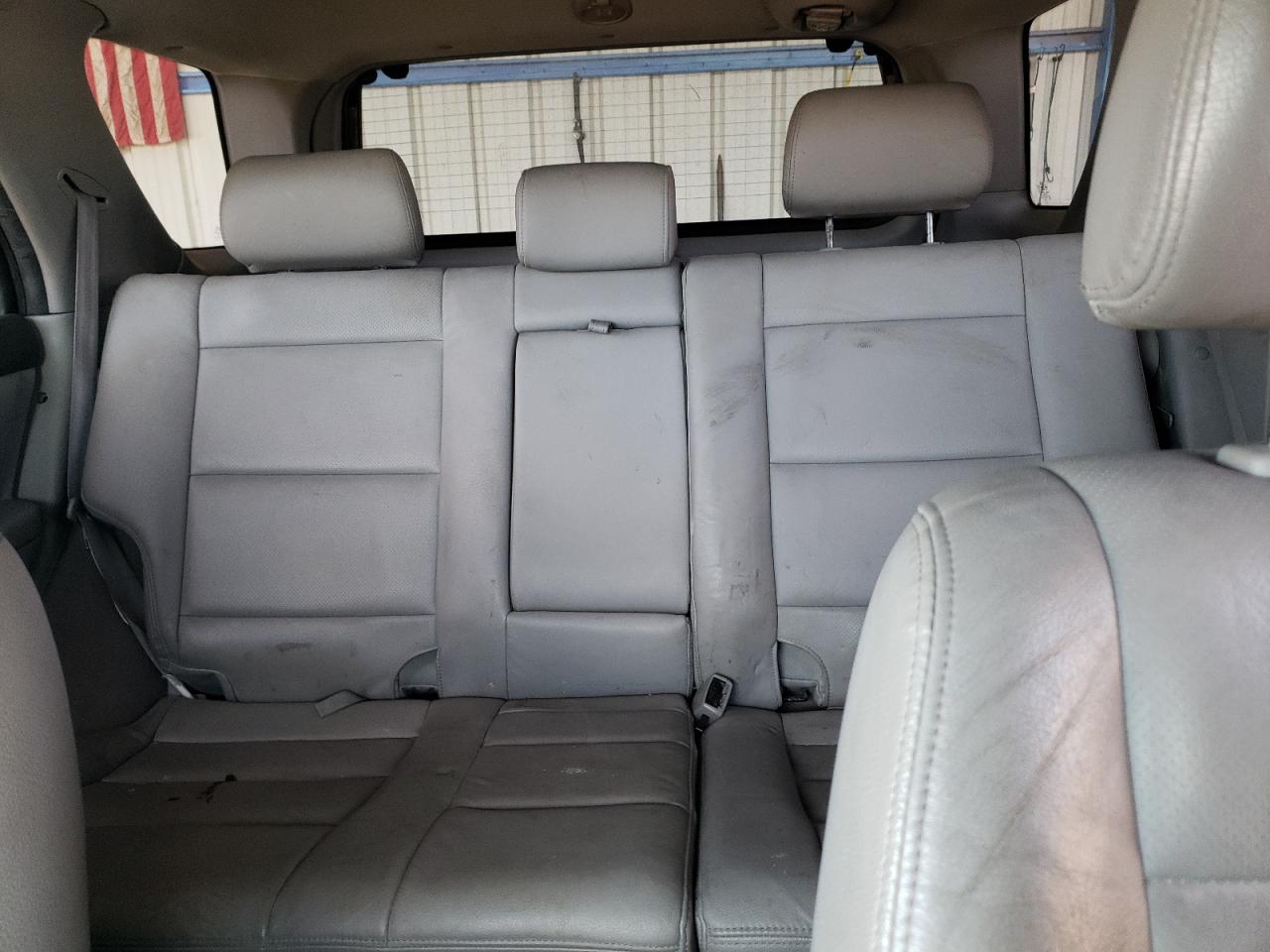 KNDJC733945315995 2004 Kia Sorento Ex