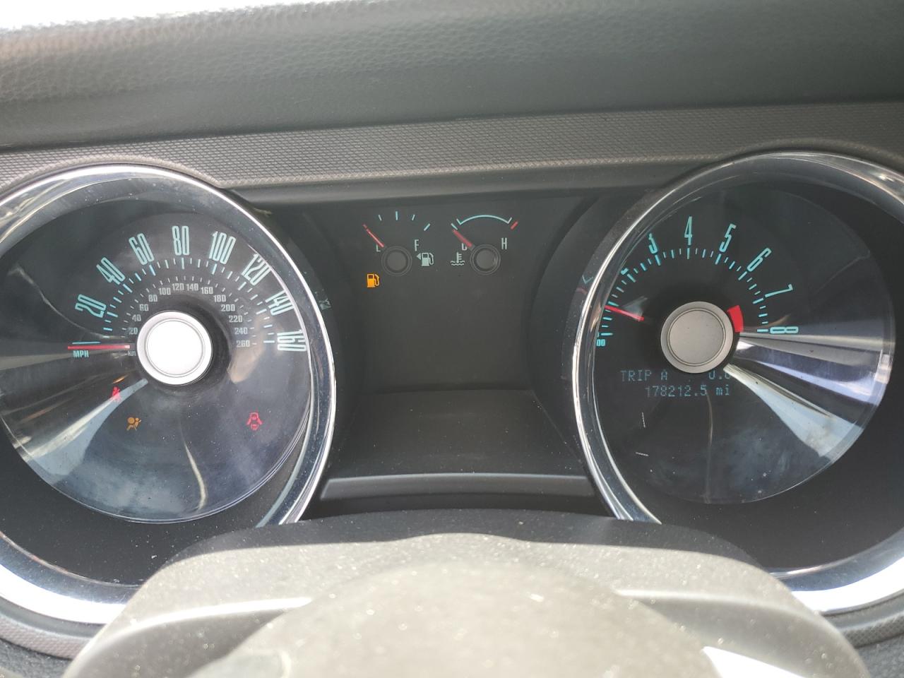 1ZVBP8AM7C5281464 2012 Ford Mustang